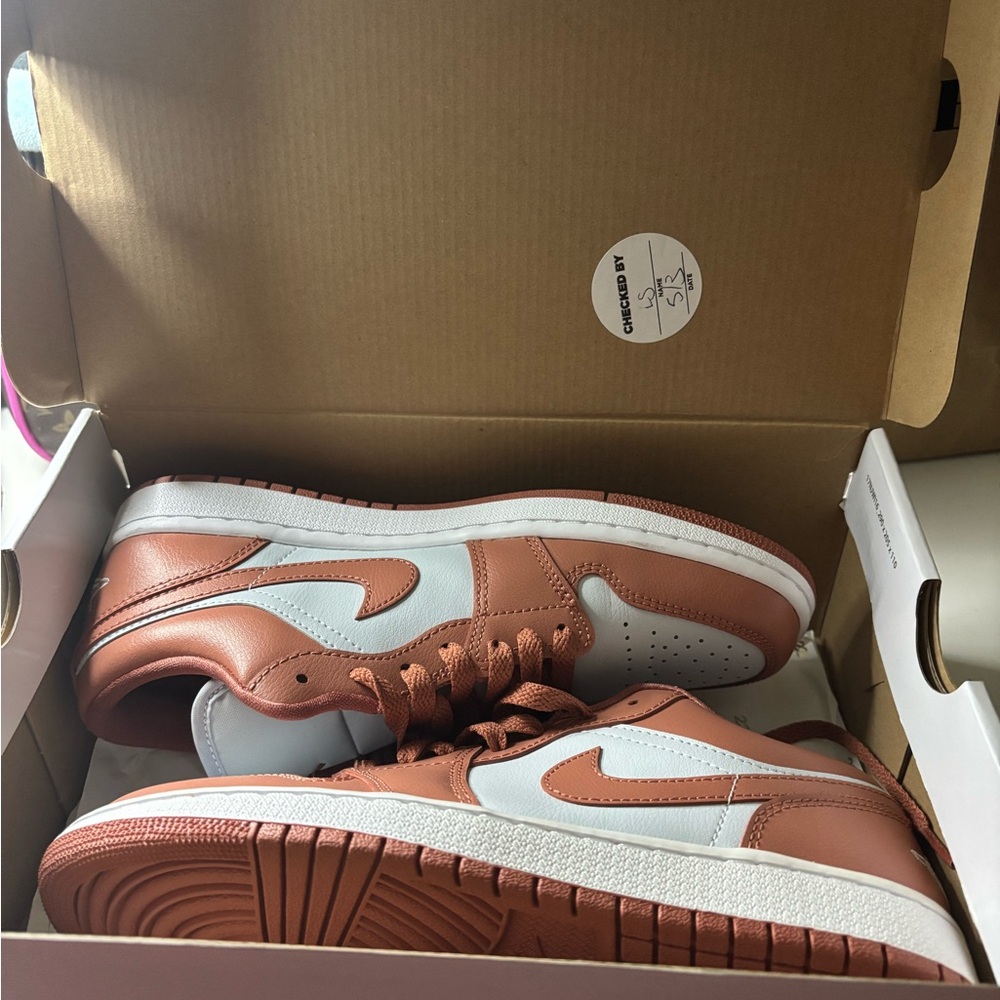 Nike Air Jordan Low in White and Rose gold